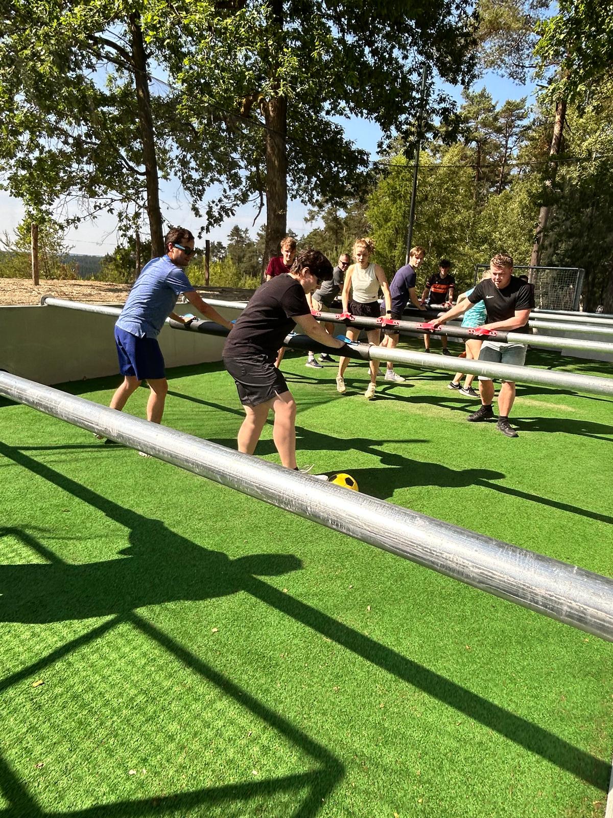 équipe jouant au foot